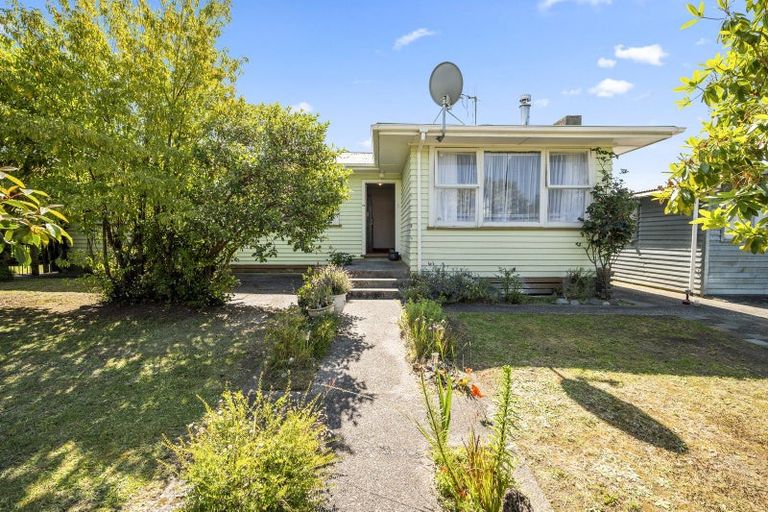 Photo of property in 14 Rangipoia Place, Turangi, 3334