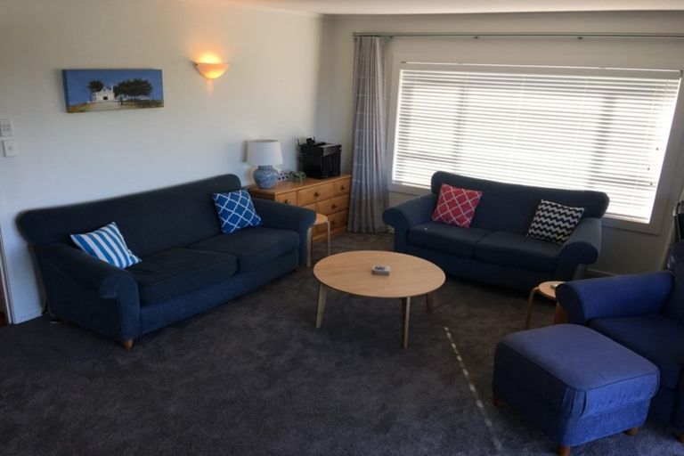 Photo of property in 31a Forrest Hill Road, Milford, Auckland, 0620