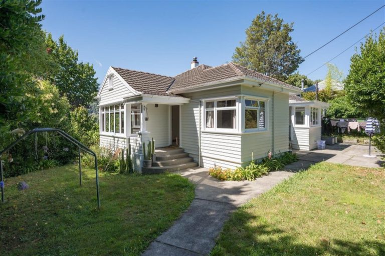 Photo of property in 23 Mount Street, Nelson South, Nelson, 7010