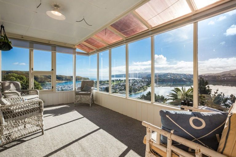 Photo of property in 48 Kiriwai Road, Paremata, Porirua, 5024