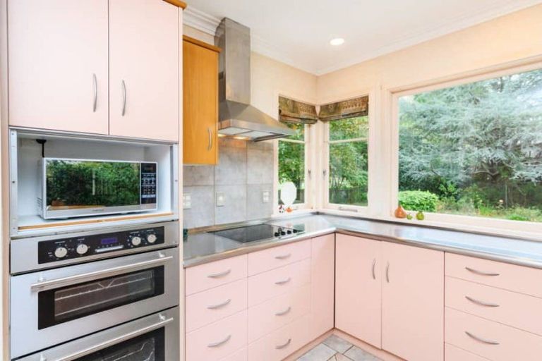 Photo of property in 122 Jickell Street, Hokowhitu, Palmerston North, 4410