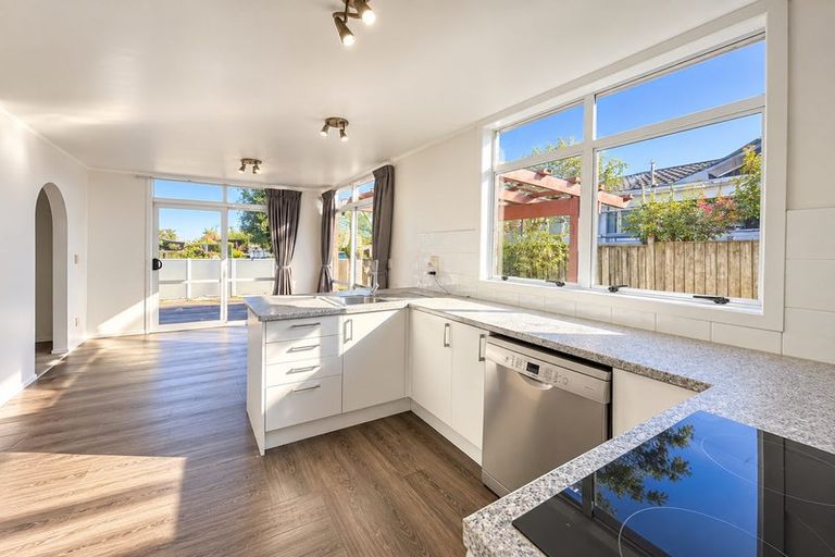 Photo of property in 35 Stanniland Street, Sunnyhills, Auckland, 2010