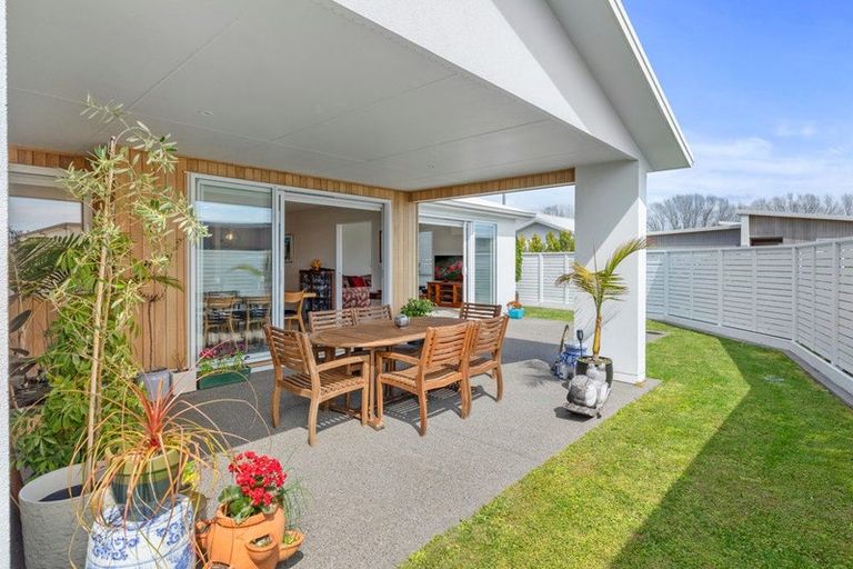 Photo of property in 41 Saint Pauls Drive, Brookfield, Tauranga, 3110