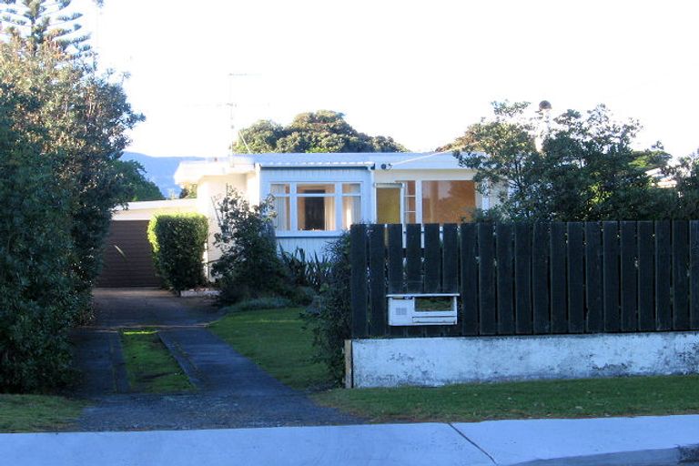 Photo of property in 10 The Avenue, Otaki Beach, Otaki, 5512