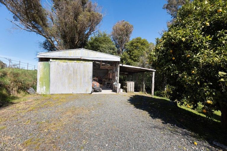 Photo of property in 16 School Road, Lower Moutere, Upper Moutere, 7175