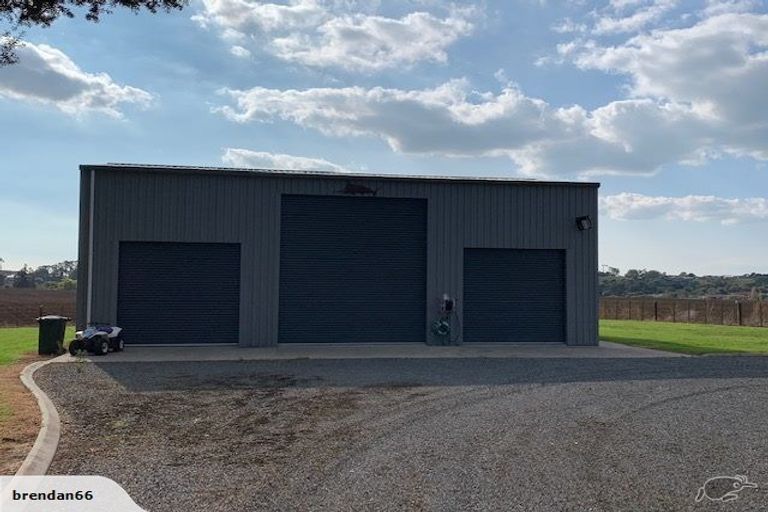 Photo of property in 131 Hull Road, Waiuku, 2682