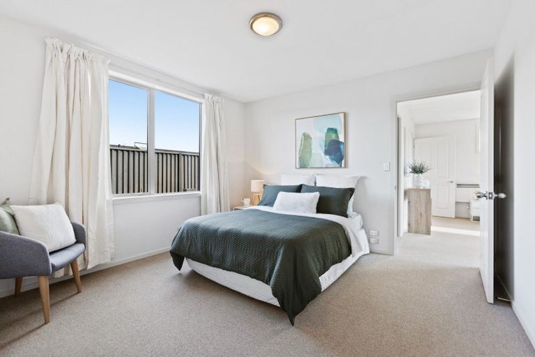 Photo of property in 16 Henderson Drive, Alexandra, 9320