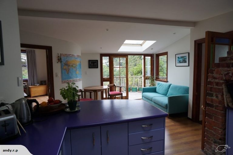 Photo of property in 11 Irvine Street, Aro Valley, Wellington, 6012