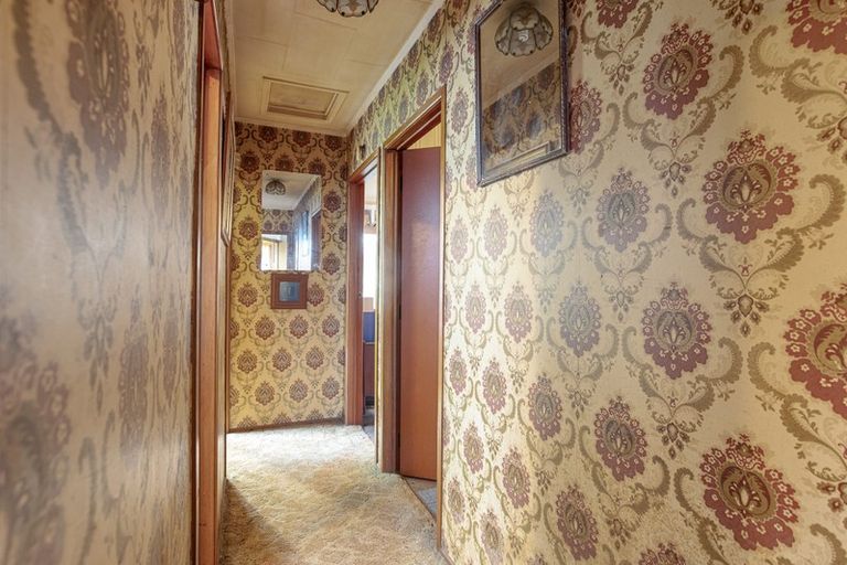 Photo of property in 14 Dunstall Place, Mangere Bridge, Auckland, 2022