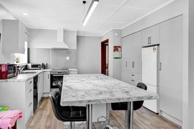 Photo of property in 35 Smith Street, Waverley, 4510