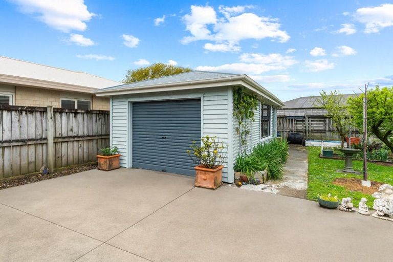 Photo of property in 240 High Street North, Carterton, 5713