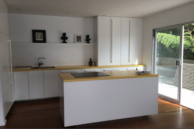 Photo of property in 135 Mairangi Road, Wilton, Wellington, 6012