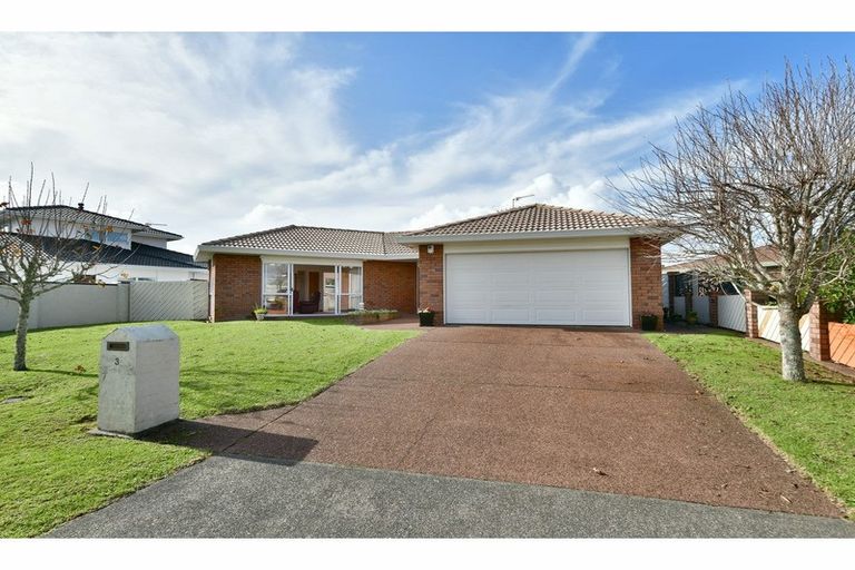 Photo of property in 3 Settlers Grove, Orewa, 0931