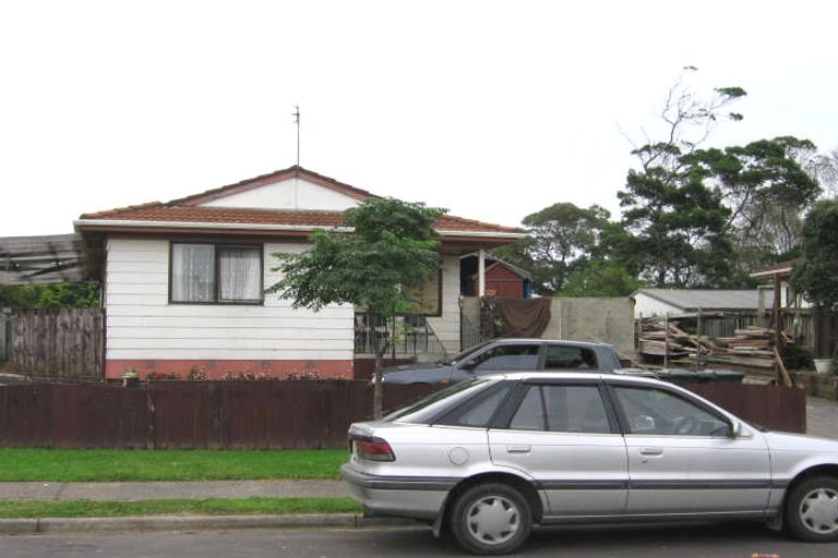 Photo of property in 19 Edwin Freeman Place, Ranui, Auckland, 0612