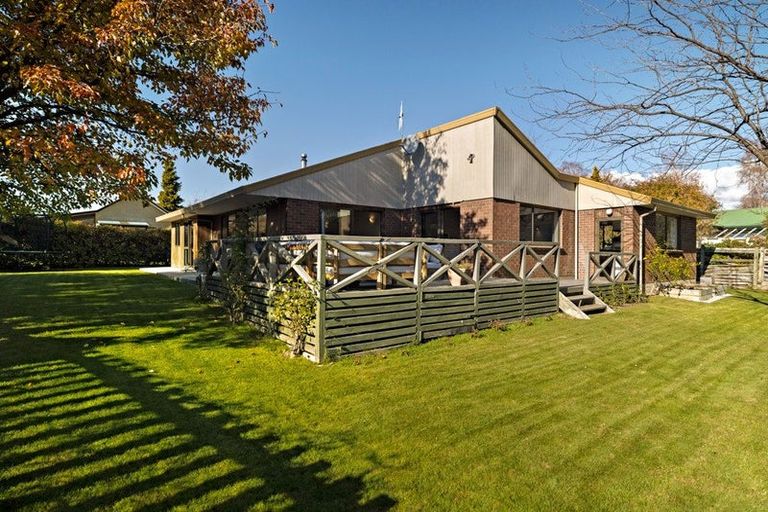 Photo of property in 144 Beacon Point Road, Wanaka, 9305