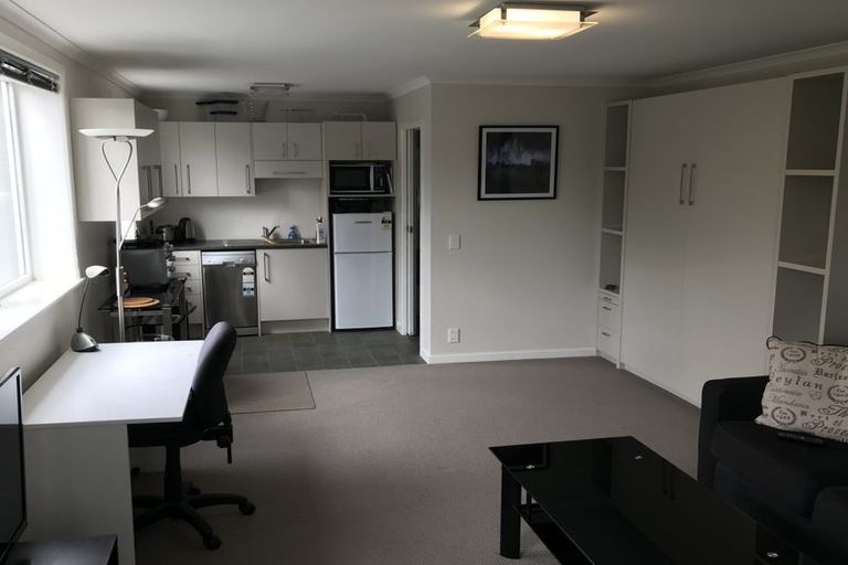 Photo of property in 39 Norwich Street, Wilton, Wellington, 6012