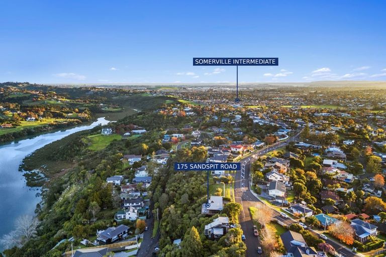 Photo of property in 175 Sandspit Road, Shelly Park, Auckland, 2014