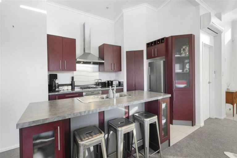 Photo of property in 17 Bottle Lake Drive, Parklands, Christchurch, 8083