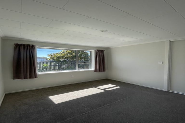 Photo of property in 17 Halsey Street, South New Brighton, Christchurch, 8062