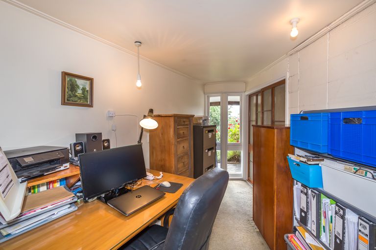 Photo of property in 22 Tuirau Place, Ilam, Christchurch, 8041