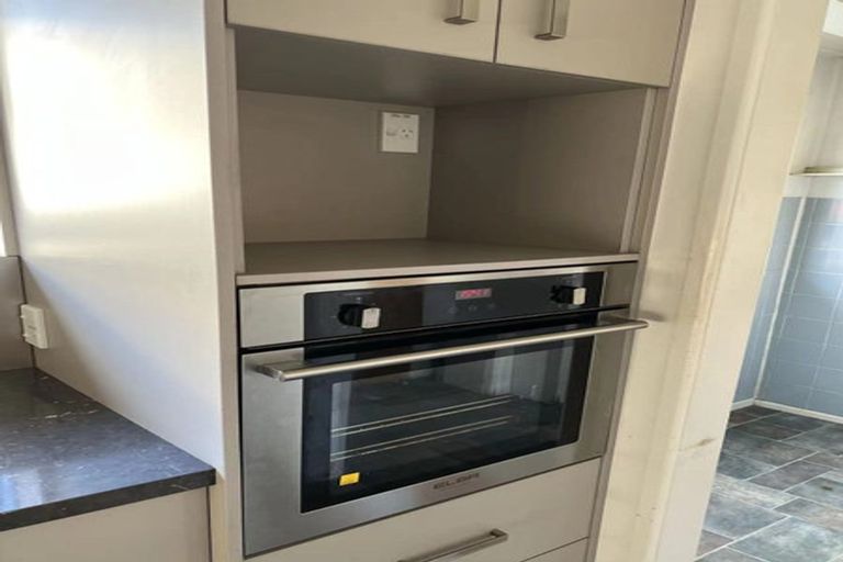 Photo of property in 18 James Street, Mangere East, Auckland, 2024