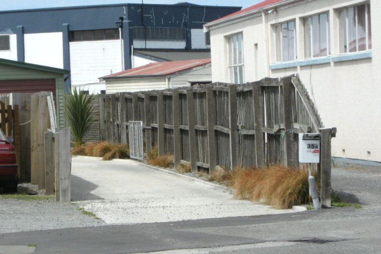 Photo of property in 35a Dampier Street, Woolston, Christchurch, 8023