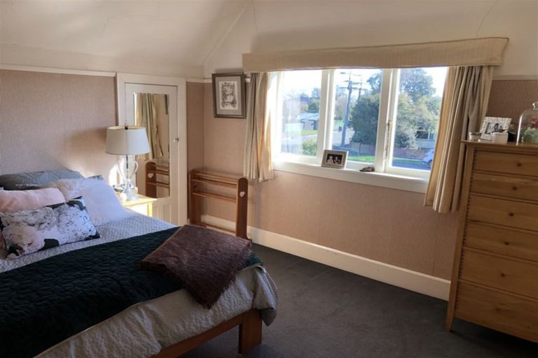 Photo of property in 32 Normans Road, Strowan, Christchurch, 8052