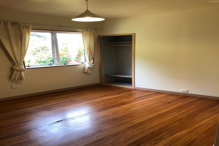 Photo of property in 4400 Christchurch Akaroa Road, Little River, 7591