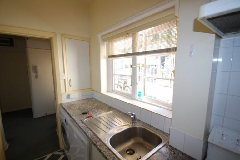 Photo of property in 82 Majoribanks Street, Mount Victoria, Wellington, 6011