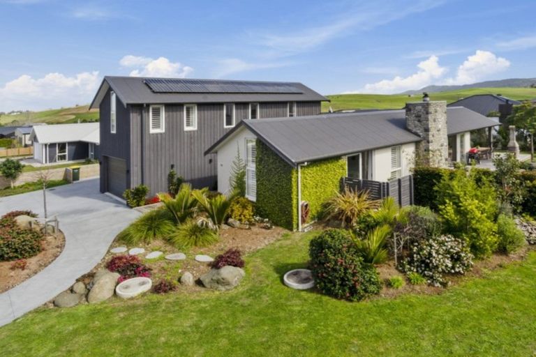 Photo of property in 13 Awanui Crescent, Matakana, Warkworth, 0985