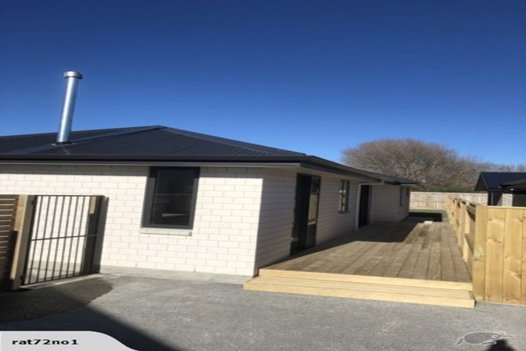 Photo of property in 22 Freedom Drive, Kelvin Grove, Palmerston North, 4414
