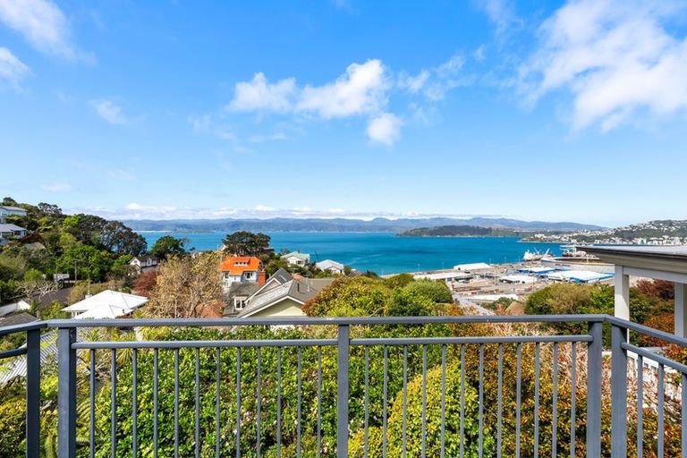 Photo of property in 14 Sefton Street, Wadestown, Wellington, 6012