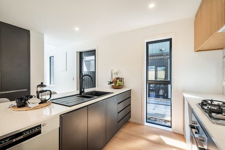 Photo of property in 4/8 Victoria Street, Ebdentown, Upper Hutt, 5018