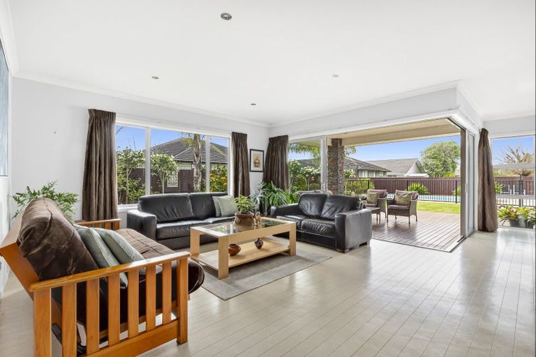 Photo of property in 12 Carnation Court, Cambridge, 3434