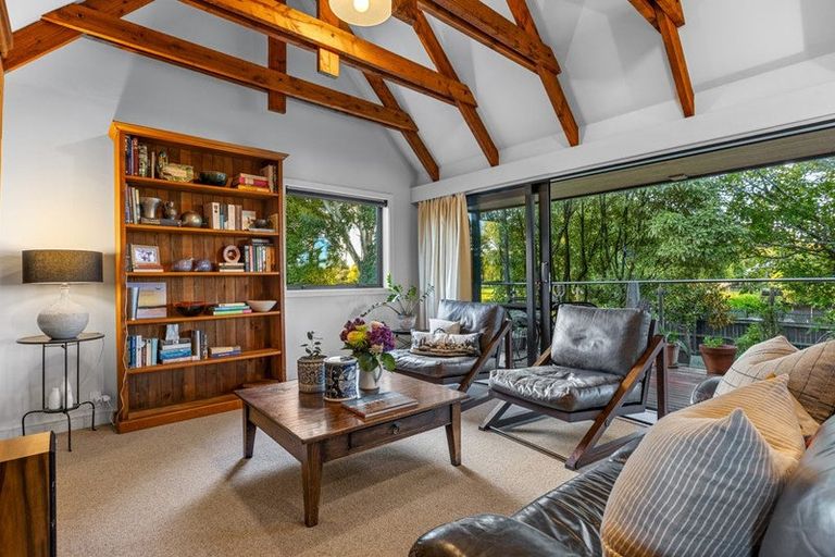 Photo of property in 69 Searells Road, Strowan, Christchurch, 8052