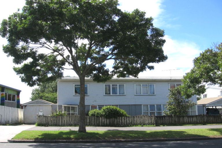 Photo of property in 108a Line Road, Glen Innes, Auckland, 1072