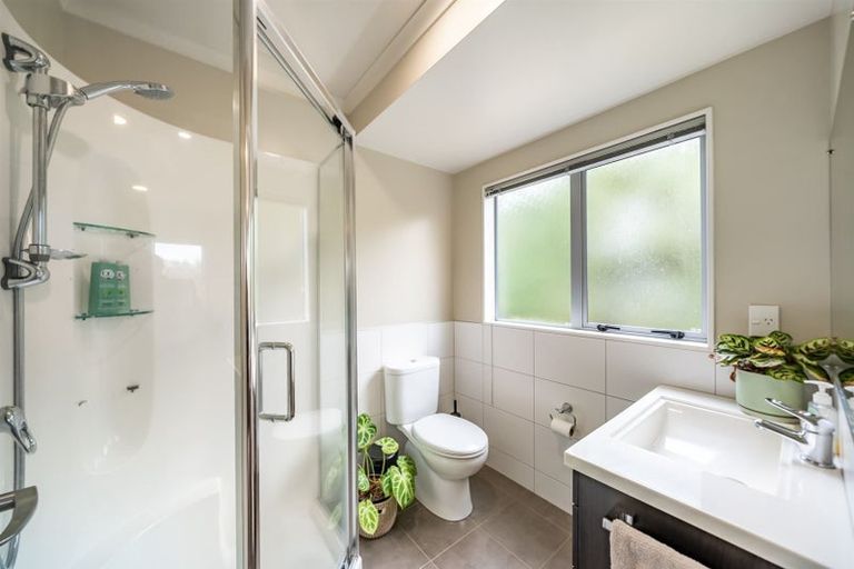 Photo of property in 31 Te Puia Drive, Aotea, Porirua, 5024