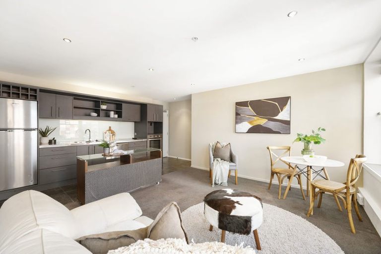 Photo of property in 8b/123 Molesworth Street, Thorndon, Wellington, 6011