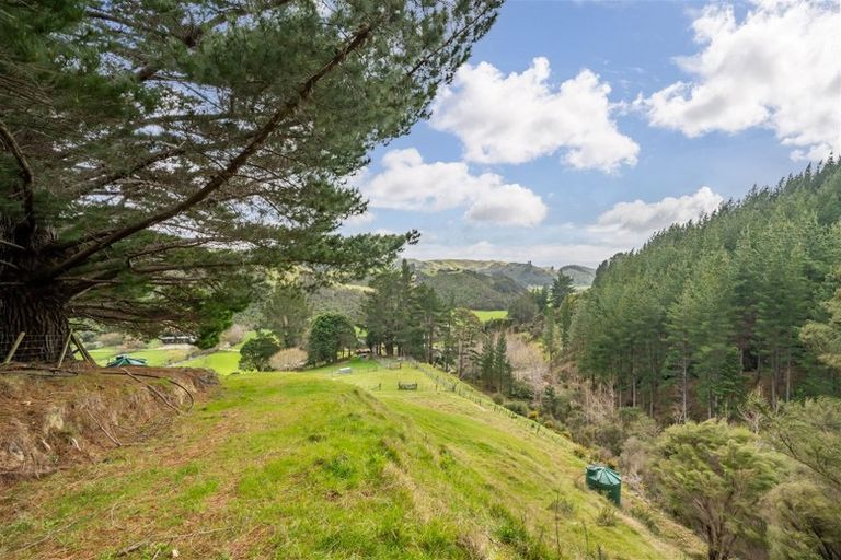 Photo of property in 527 Whitemans Valley Road, Whitemans Valley, Upper Hutt, 5371