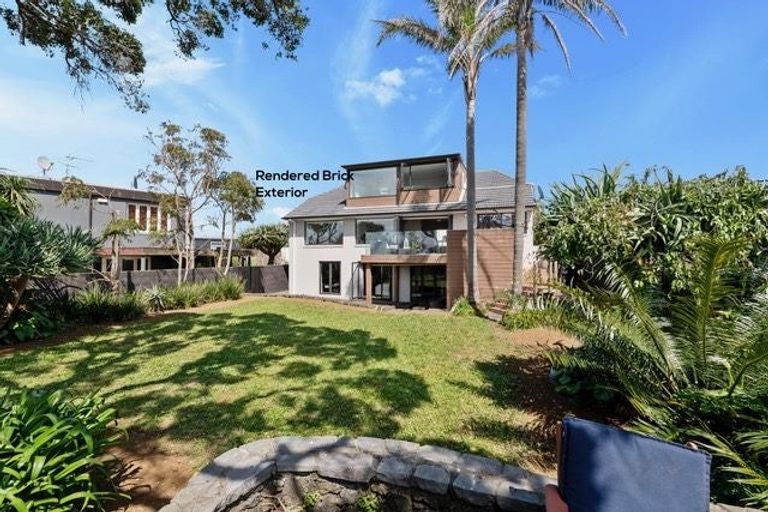Photo of property in 37 Churchill Road, Murrays Bay, Auckland, 0630