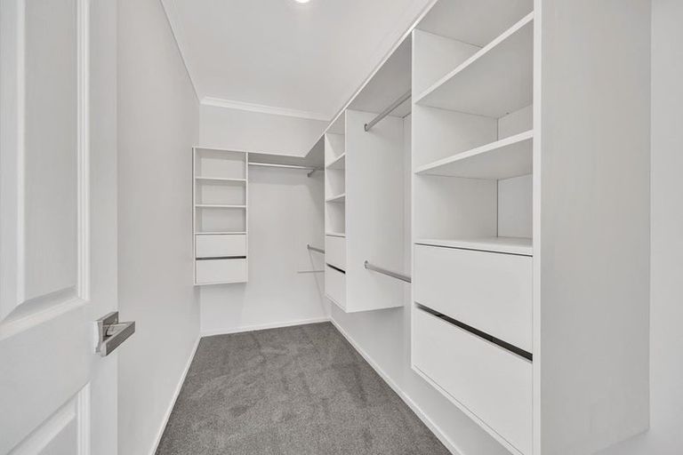 Photo of property in 60 Robert Ross Place, Clendon Park, Auckland, 2103