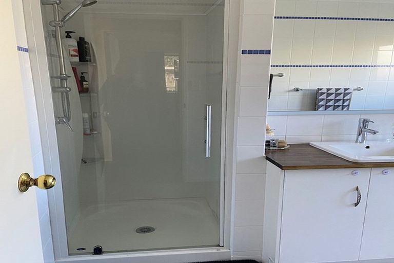 Photo of property in 18 Checketts Place, Papamoa Beach, Papamoa, 3118