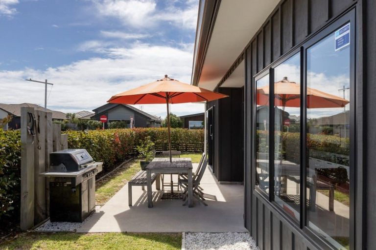 Photo of property in 56 Kuru Place, Papamoa, 3118