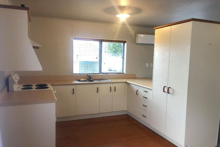 Photo of property in 5 Robinson Avenue, Holdens Bay, Rotorua, 3010