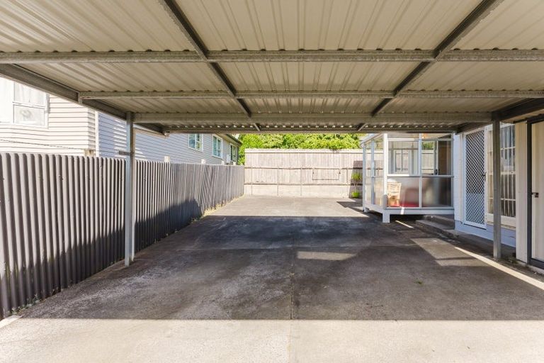 Photo of property in 23a Oranga Street, Marfell, New Plymouth, 4310