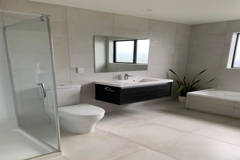 Photo of property in 9 Kabardin Street, Karaka, Papakura, 2113