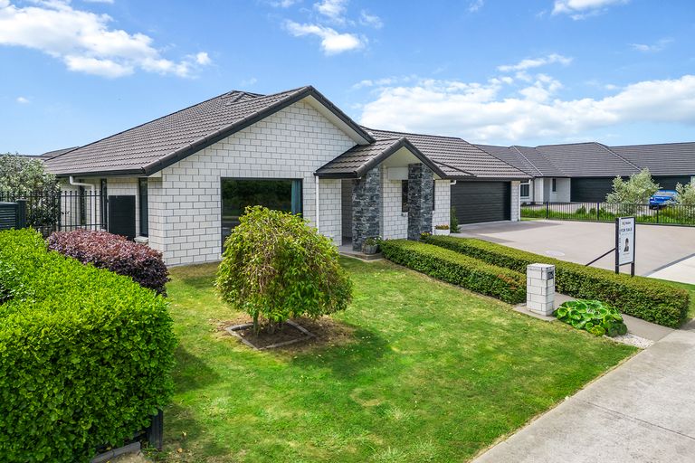 Photo of property in 39a Norfolk Drive, Cambridge, 3434