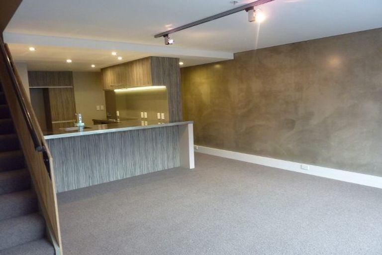 Photo of property in Canvas Apartments, 7/307 Willis Street, Te Aro, Wellington, 6011