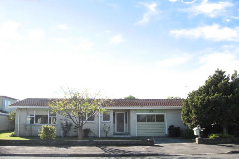 Photo of property in 2 Henry Hill Street, Marewa, Napier, 4110