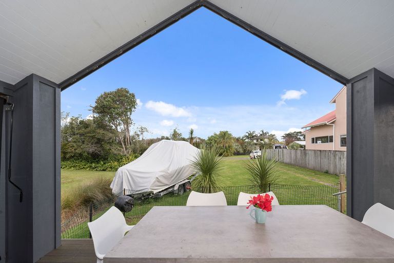 Photo of property in 10 Harbour View Road, Point Wells, Warkworth, 0986